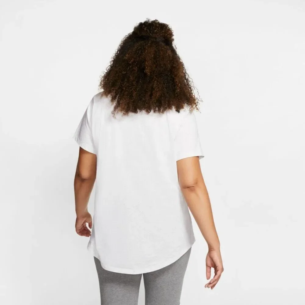 Nike nwt curvy